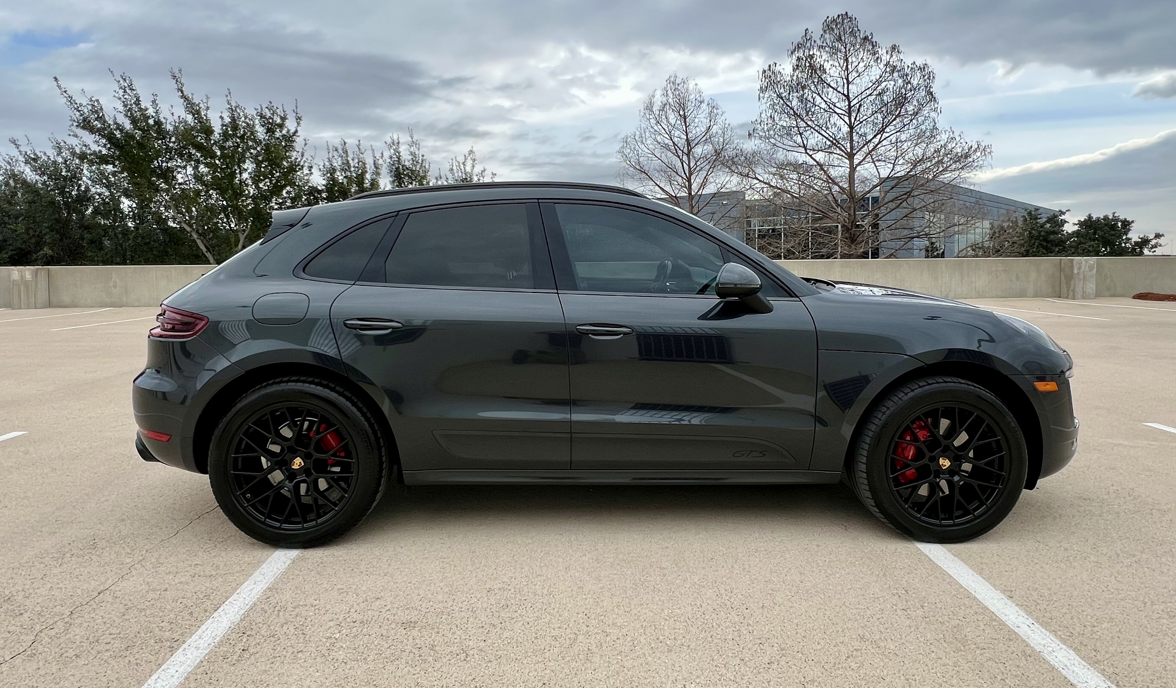 Used 2018 Porsche Macan GTS AWD/4WD image 9