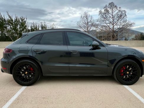Used 2018 Porsche Macan GTS image 9