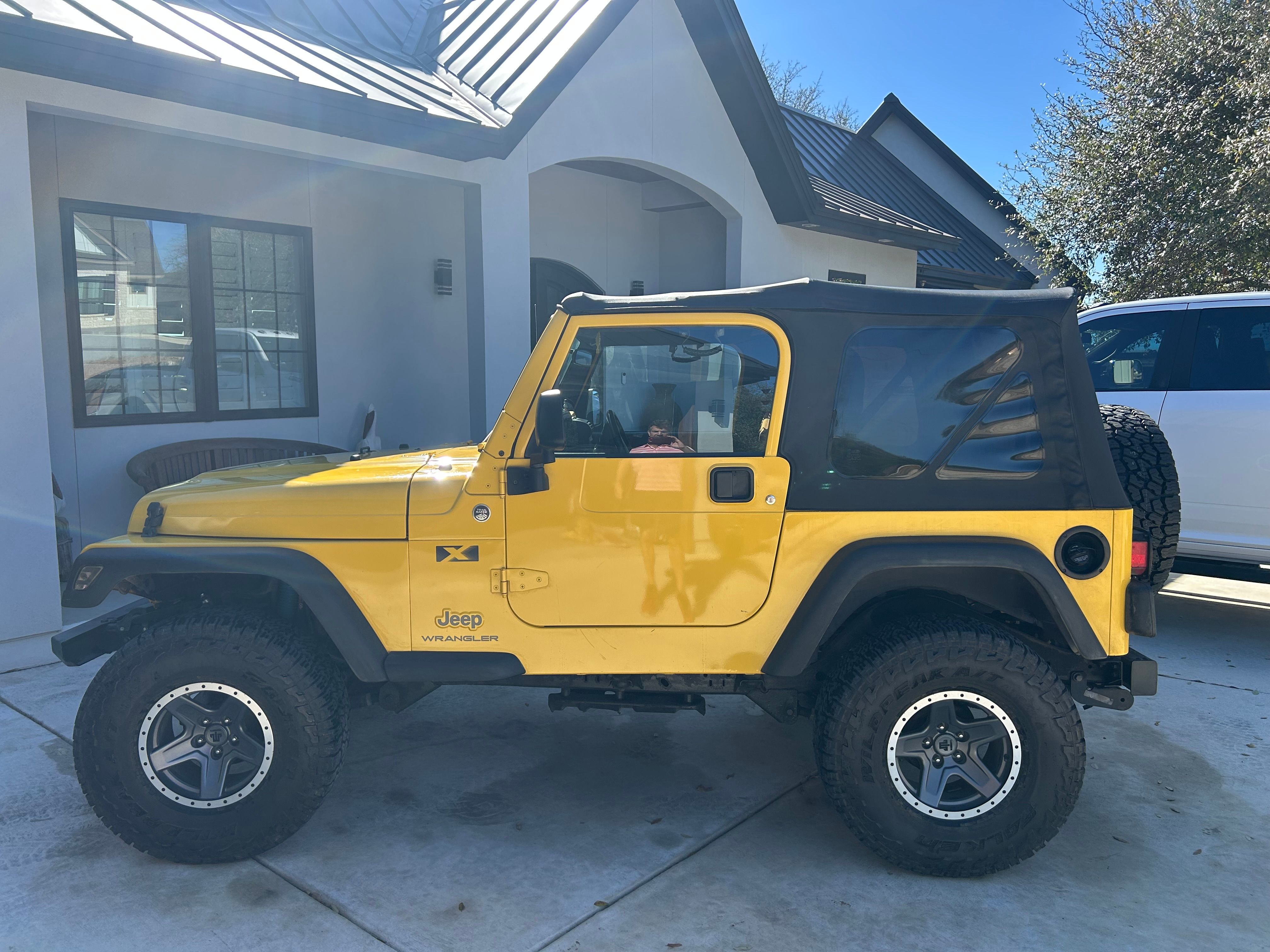 Used 2006 Jeep Wrangler X w/ Premium Audio Group AWD/4WD image 5
