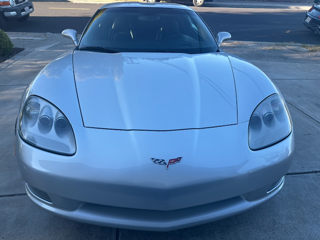 Used 2006 Chevrolet Corvette Coupe w/ Preferred Equipment Group RWD image 5