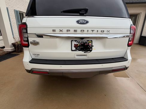 Used 2024 Ford Expedition King Ranch image 6