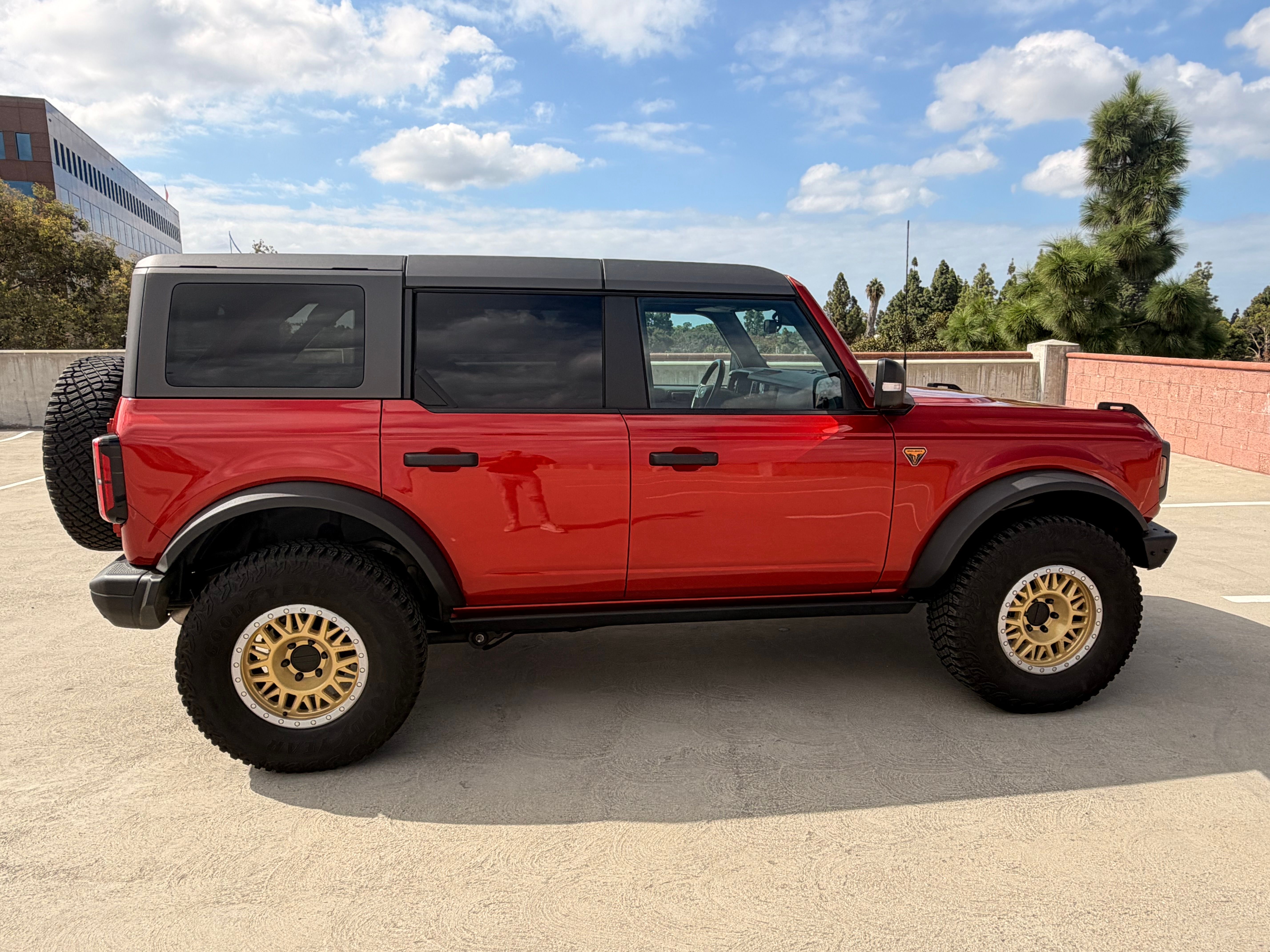 Used 2023 Ford Bronco Badlands AWD/4WD image 13