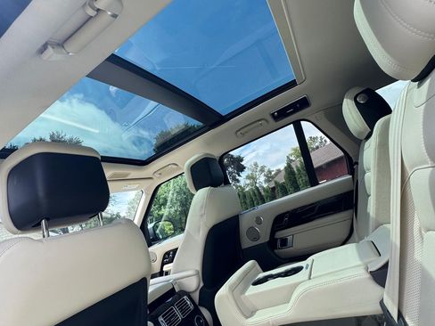 Used 2021 Land Rover Range Rover HSE AWD/4WD image 4