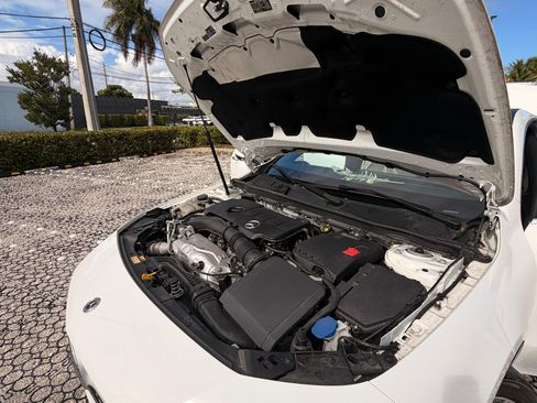 Used 2023 Mercedes-Benz CLA 250 image 4