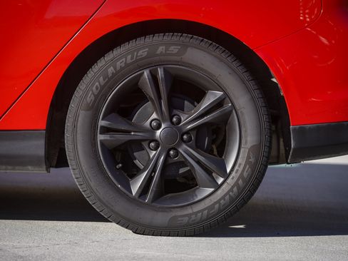 Used 2013 Ford Focus SE image 15