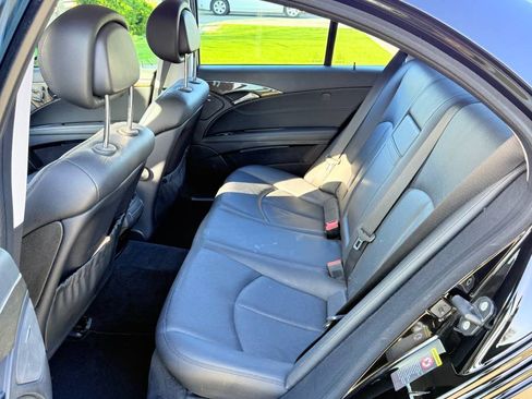 Used 2007 Mercedes-Benz E 350 Sedan image 9