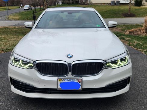 Used 2017 BMW 530i xDrive 530i xDrive Sedan 4D image 2