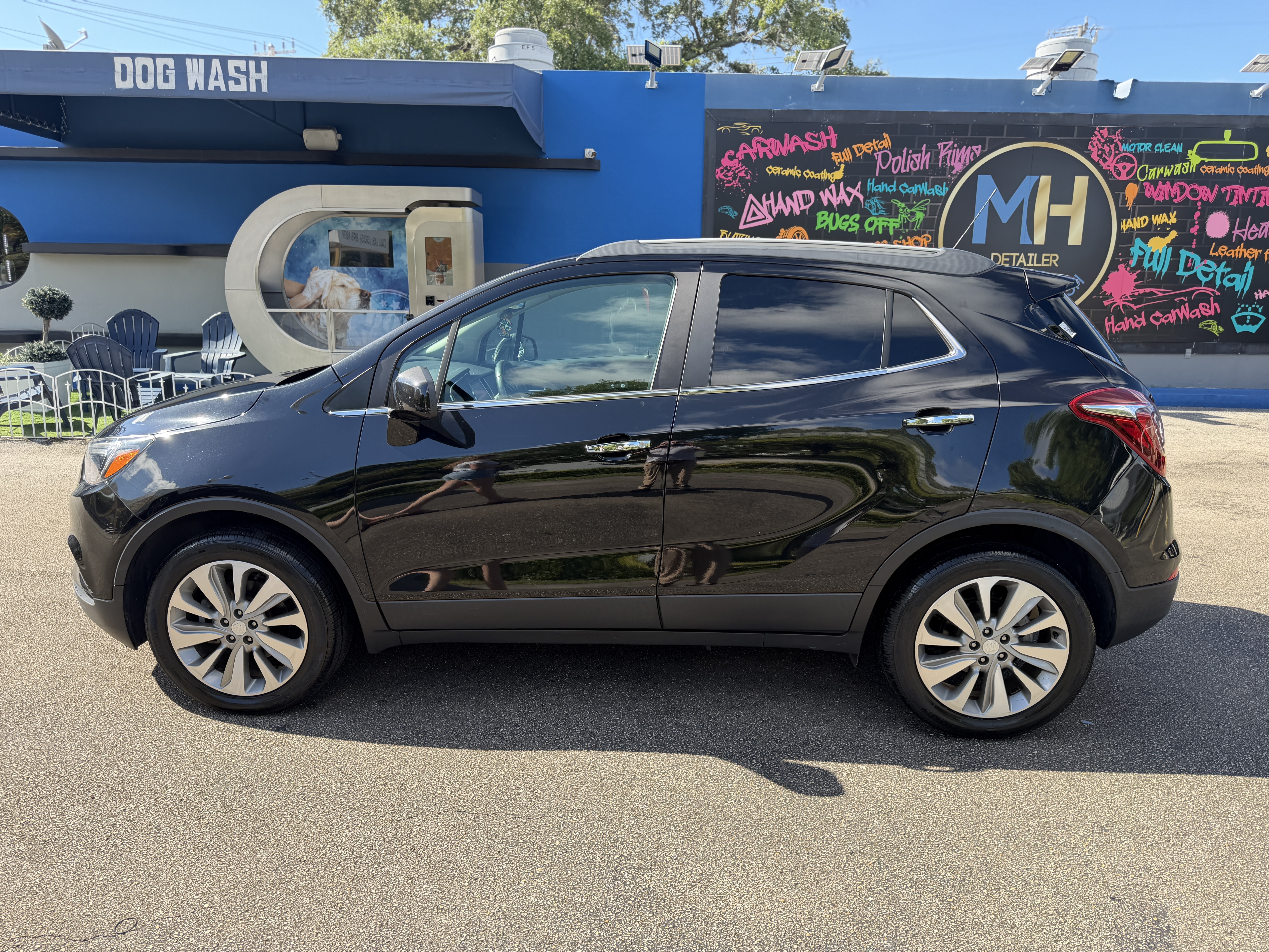 Used 2020 Buick Encore Preferred AWD/4WD image 10