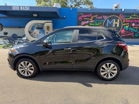 Used 2020 Buick Encore Preferred AWD/4WD image 10