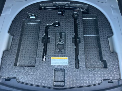 Used 2020 Lexus ES 300h w/ Accessory Package 2 image 25