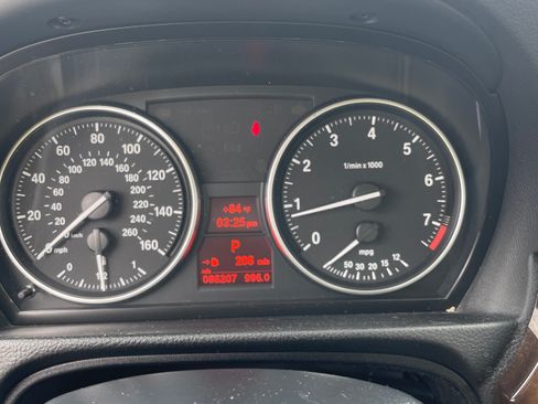 Used 2010 BMW 328i Sedan RWD image 10