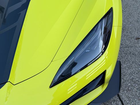 Used 2023 Chevrolet Corvette Z06 w/ Z07 Performance Package image 9