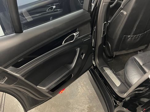 Used 2013 Porsche Panamera GTS AWD/4WD image 16