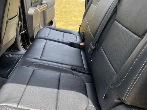 Used 2021 GMC Sierra 1500 SLE AWD/4WD image 10