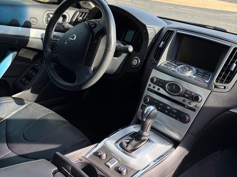 Used 2013 INFINITI G37 Sport w/ Premium Pkg image 6