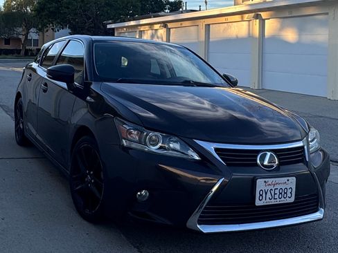 Used 2016 Lexus CT 200h w/ Accessory Package 2 image 9