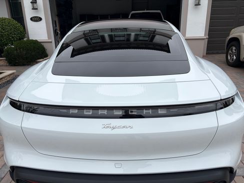 Used 2021 Porsche Taycan Sedan 4D image 5