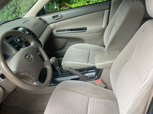 Used 2006 Toyota Camry LE FWD image 6