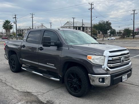 Used 2016 Toyota Tundra SR5 image 13