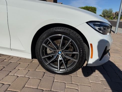 Used 2019 BMW 330i Sedan w/ Driving Assistance Package image 5