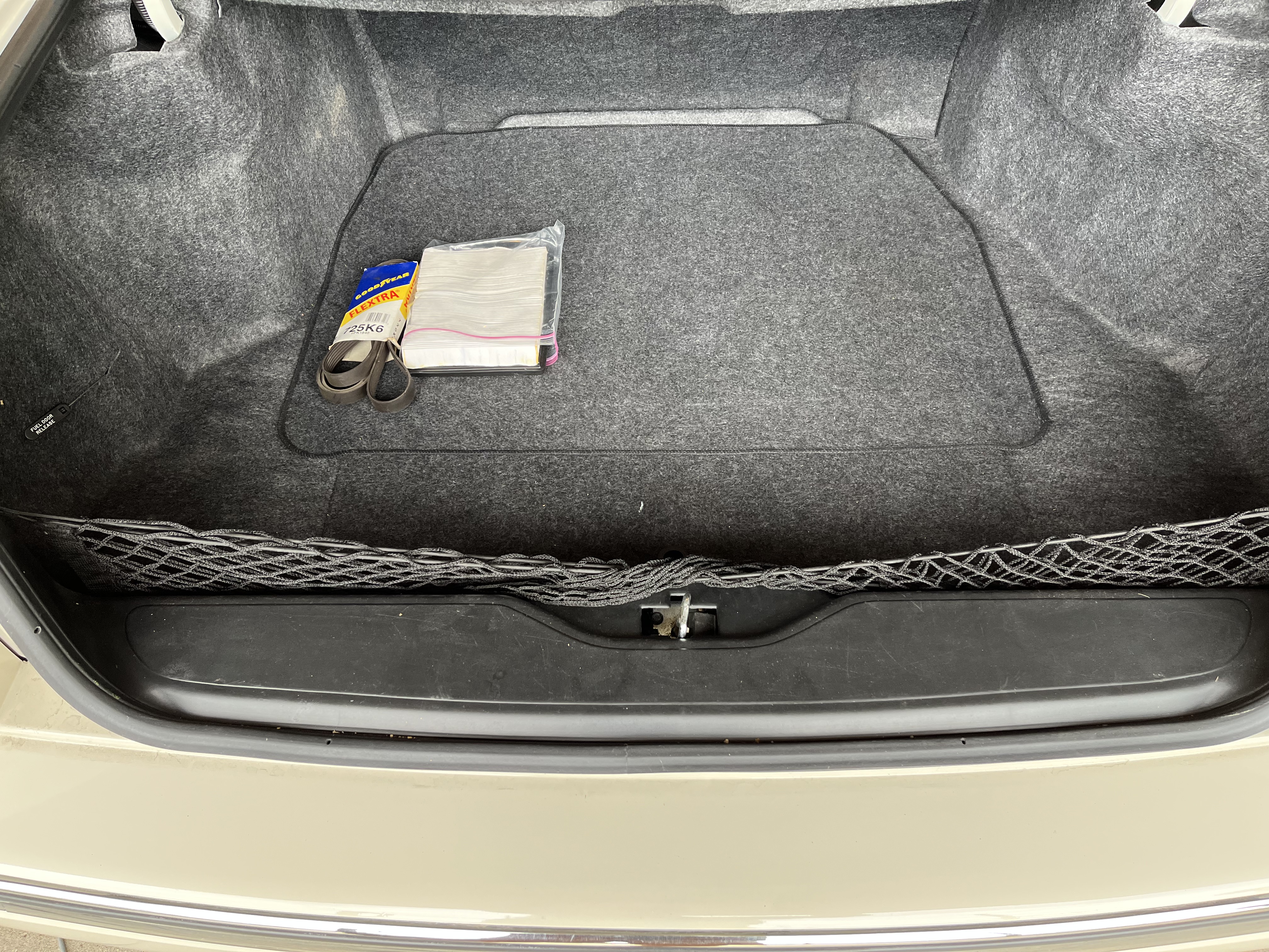 Used 1996 Cadillac De Ville Sedan FWD image 25