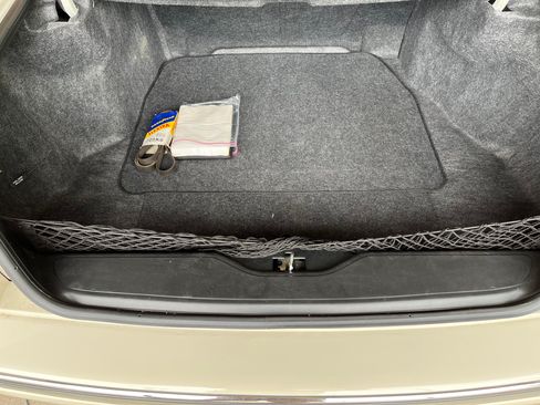 Used 1996 Cadillac De Ville Sedan FWD image 25