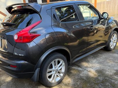 Used 2011 Nissan Juke SL w/ Sport Pkg