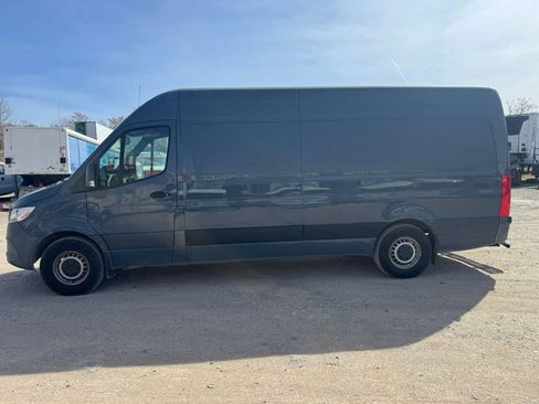 Used 2019 Mercedes-Benz Sprinter 170 image 5