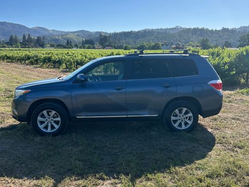Used 2013 Toyota Highlander SE AWD/4WD image 13