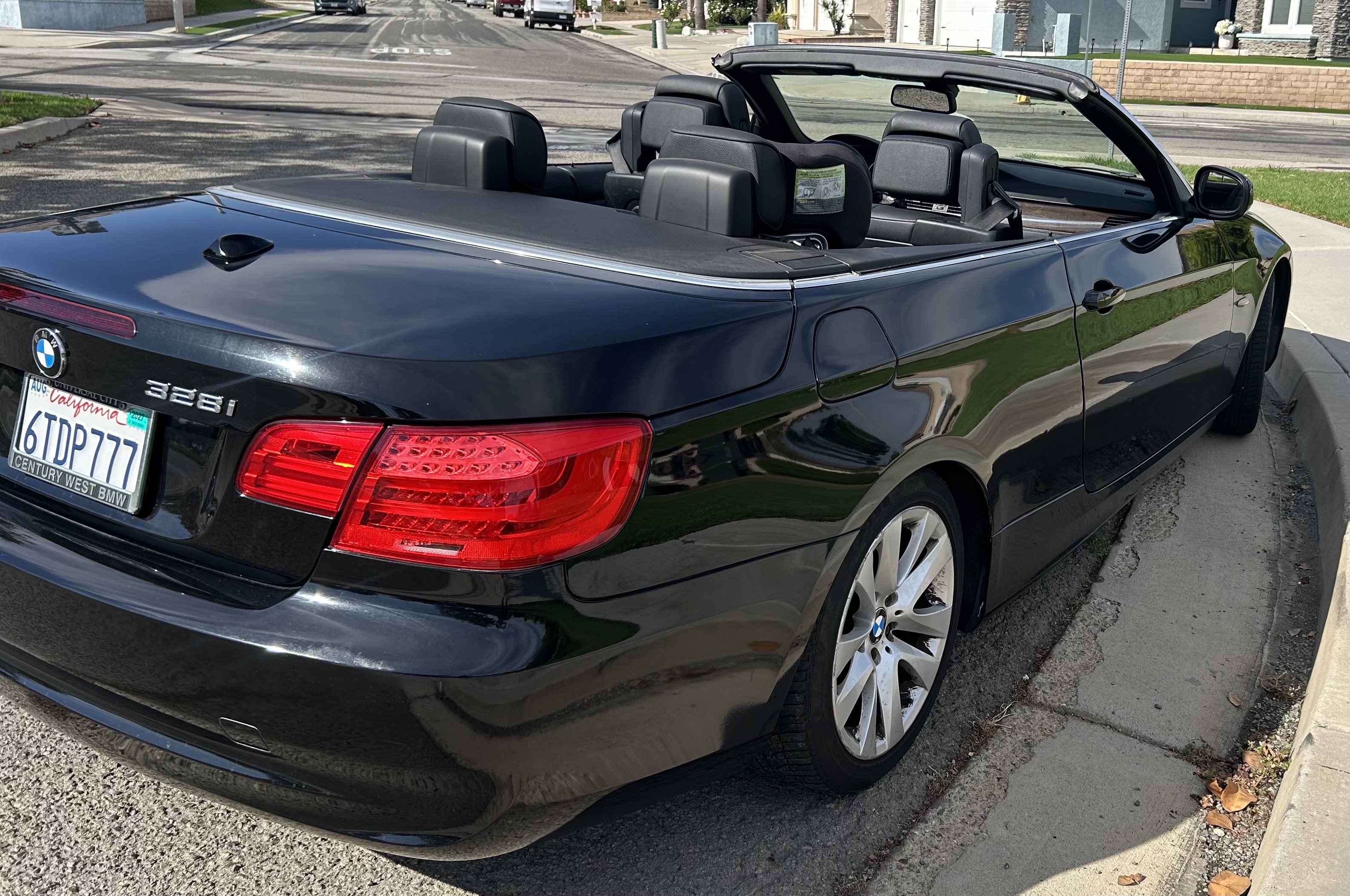 Used 2011 BMW 328i Convertible RWD image 5