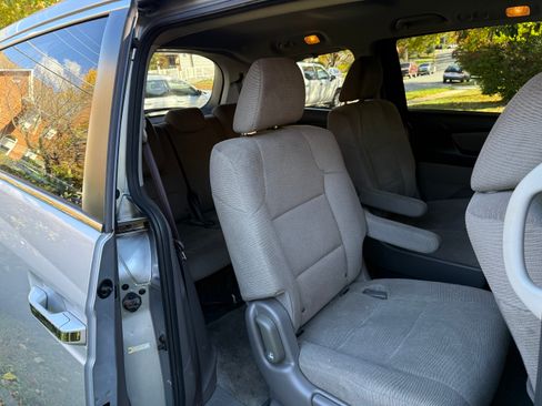Used 2012 Honda Odyssey LX image 4