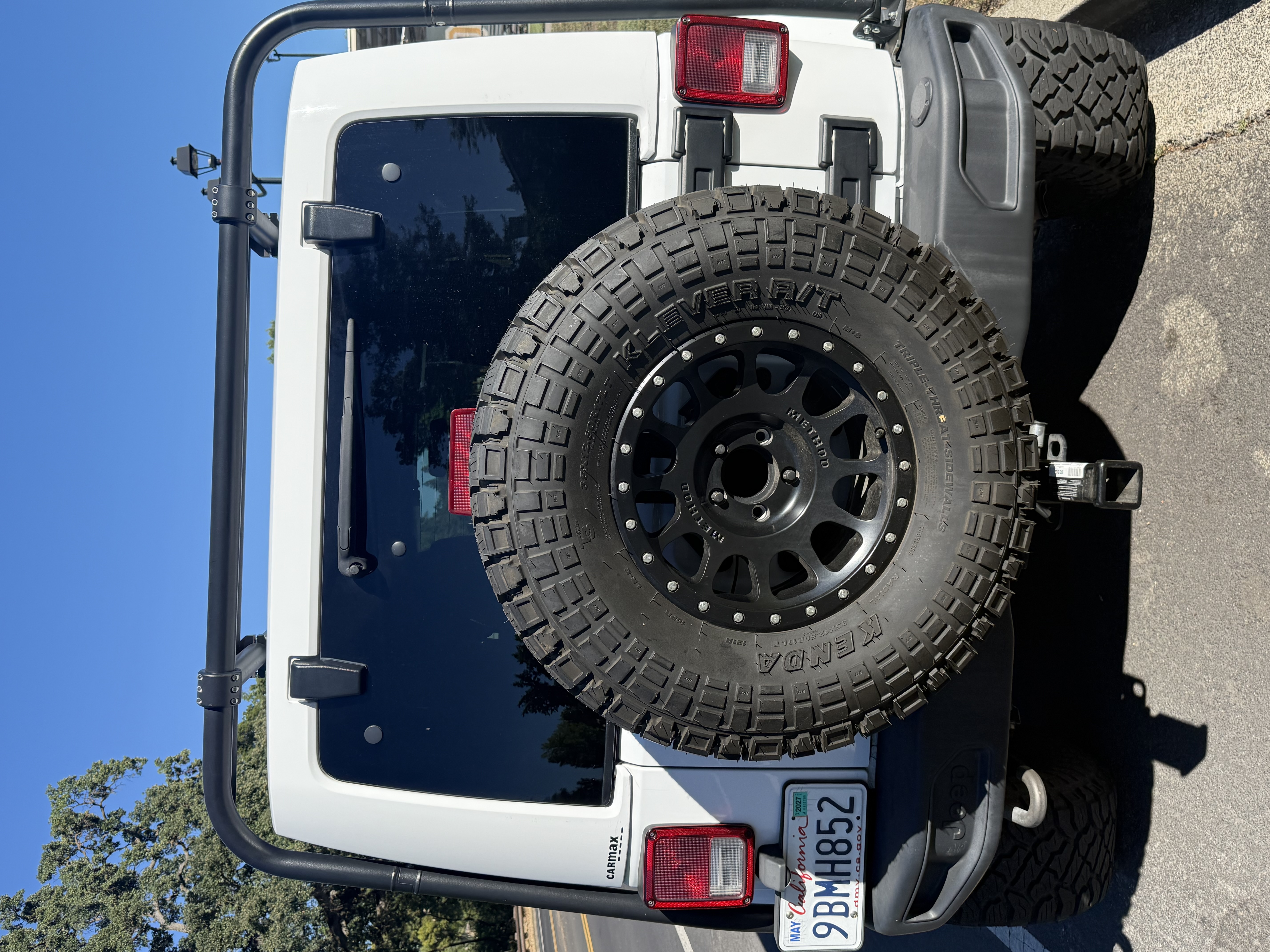 Used 2018 Jeep Wrangler Unlimited Sport AWD/4WD image 4
