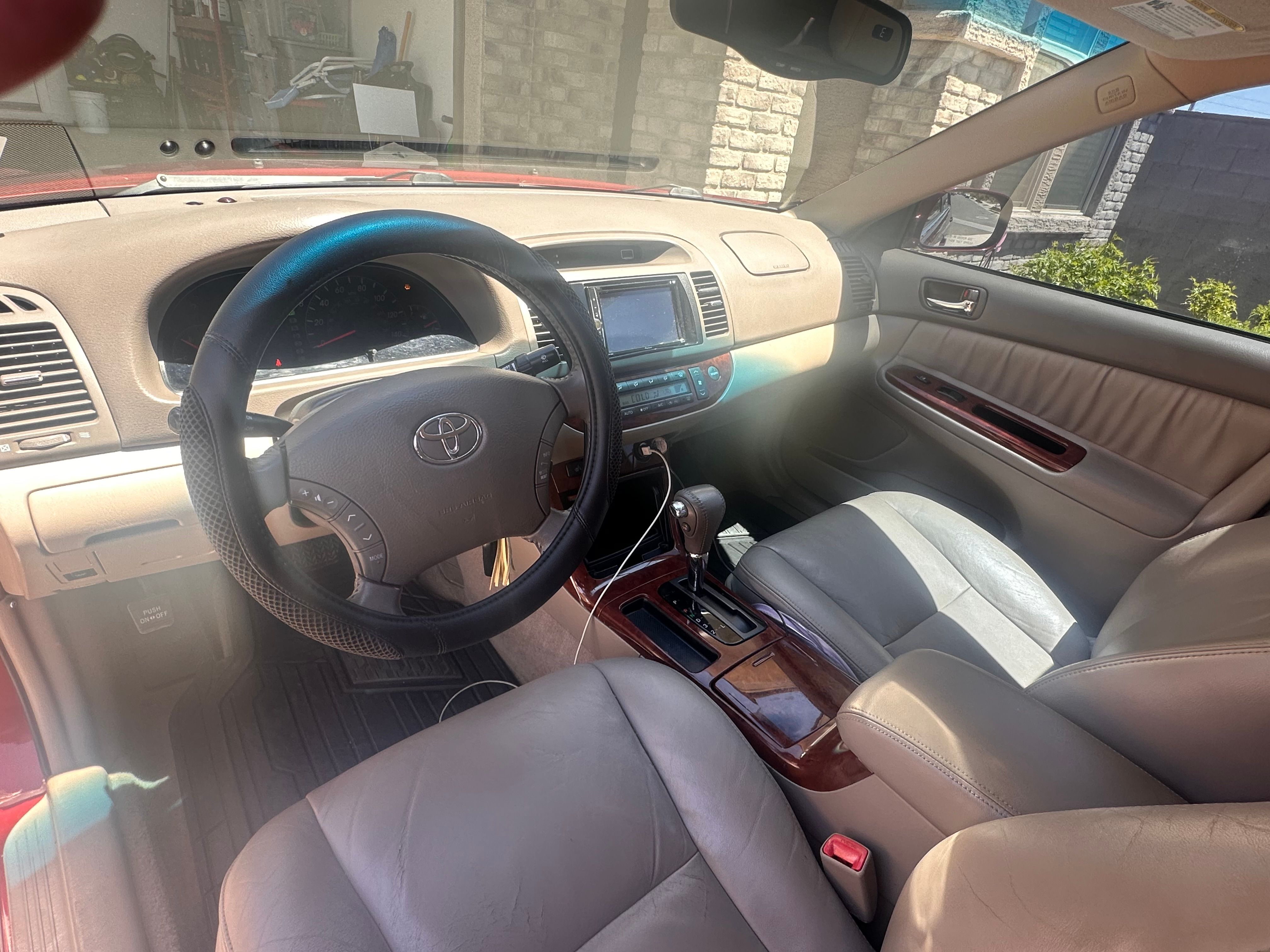 Used 2005 Toyota Camry XLE FWD image 4