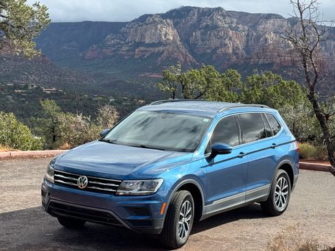 Used 2020 Volkswagen Tiguan S image 1