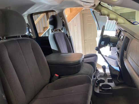 Used 2005 Dodge Ram 3500 Truck SLT w/ Quad Cab Big Horn Value Group image 18