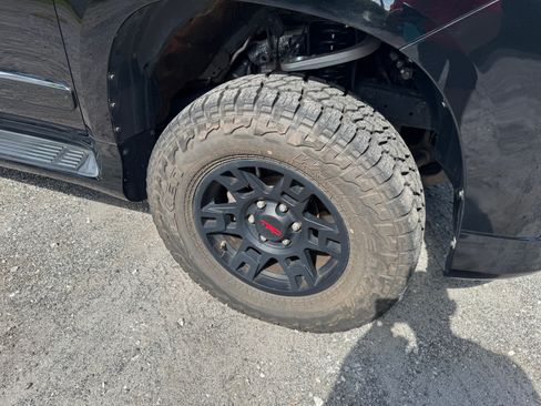 Used 2016 Lexus GX 460 image 11