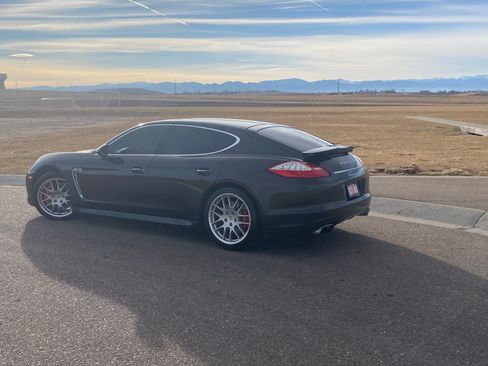 Used 2010 Porsche Panamera Turbo image 2