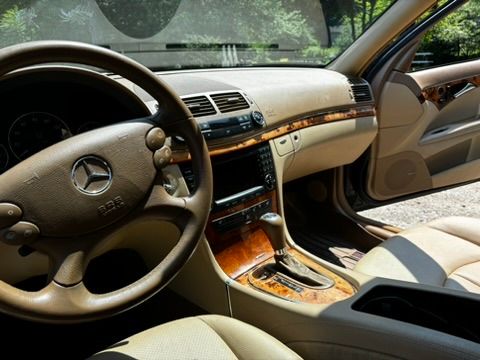 Used 2007 Mercedes-Benz E 350 4MATIC Wagon image 17