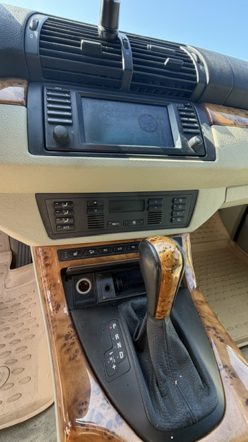 Used 2004 BMW X5 4.4i AWD/4WD image 10