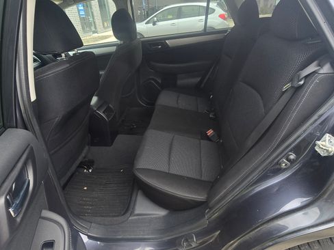 Used 2017 Subaru Outback 2.5i Premium image 14