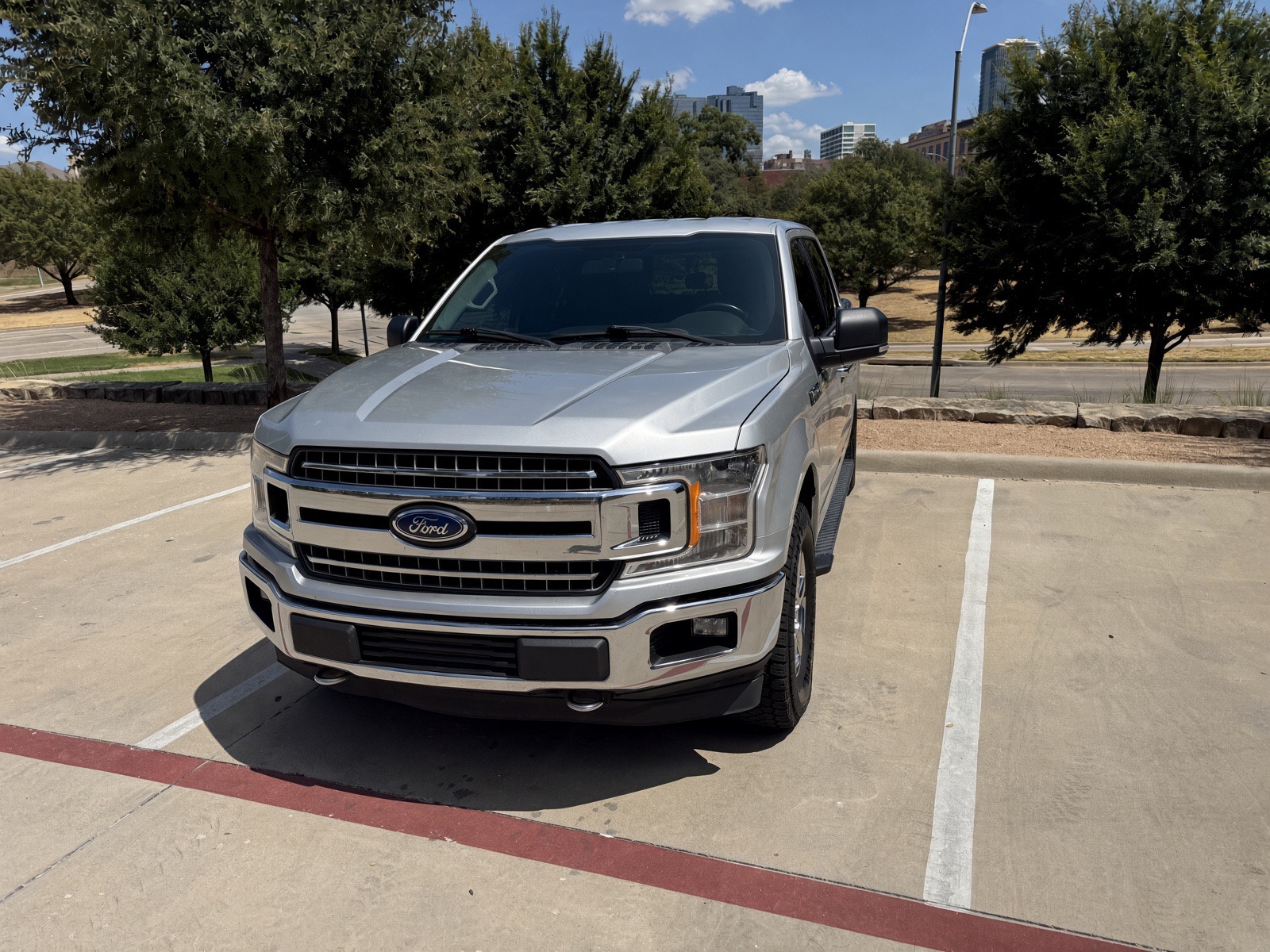 Used 2018 Ford F150 XLT w/ Equipment Group 302A Luxury AWD/4WD image 10