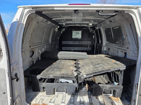 Used 2013 Ford E-350 and Econoline 350 Extended Super Duty image 11