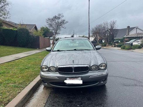 Used 2003 Jaguar X-TYPE 2.5 image 2