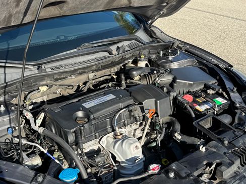 Used 2013 Honda Accord LX image 12