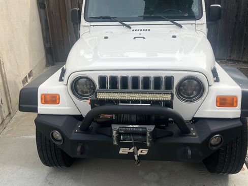 Used 2005 Jeep Wrangler SE image 1