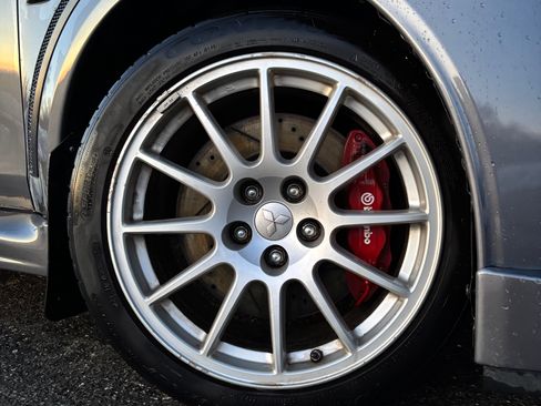 Used 2011 Mitsubishi Lancer Evolution GSR image 4