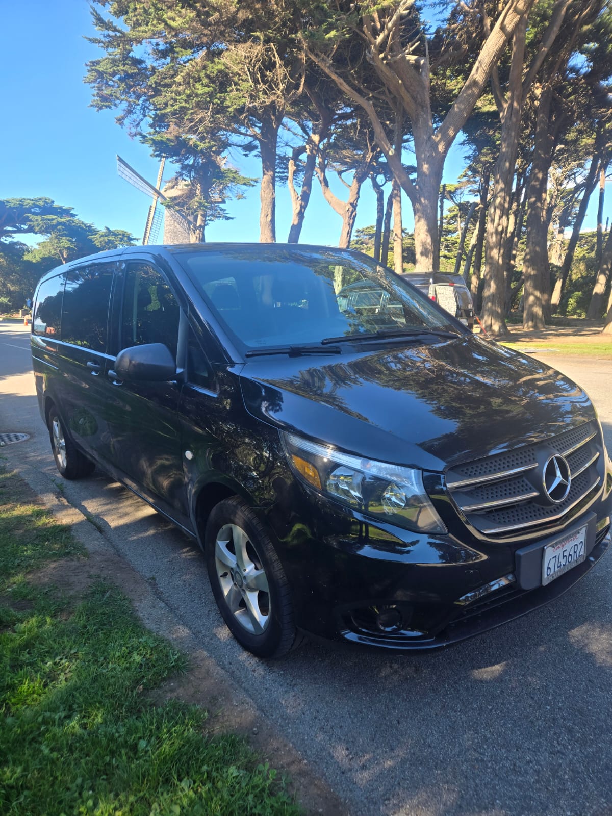 Used 2018 Mercedes-Benz Metris Passenger image 9