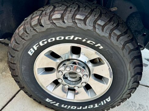Used 2009 Ford F250 Lariat AWD/4WD image 16