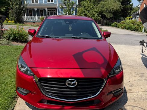 Used 2017 MAZDA MAZDA3 Touring FWD image 1