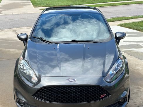Used 2017 Ford Fiesta ST FWD image 2